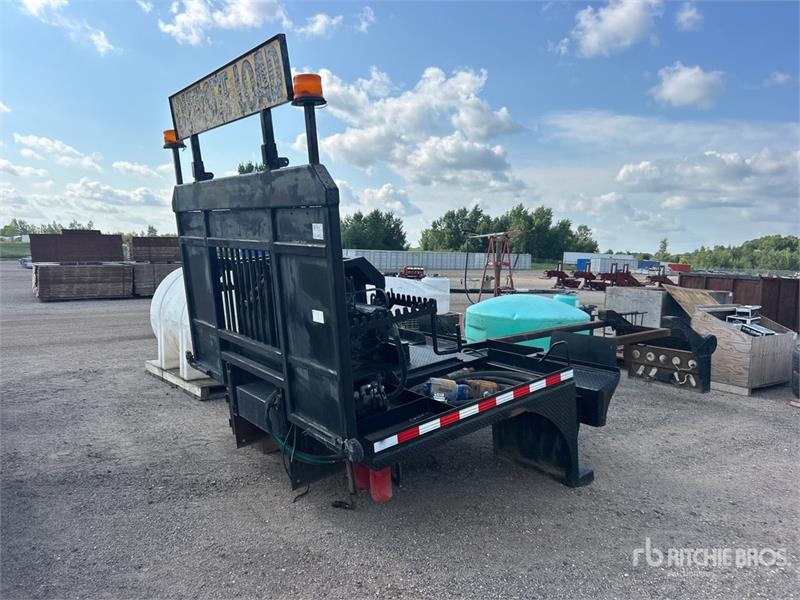 Fourgon utilitaire Winch Bed Body — occasion