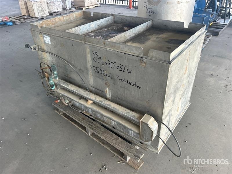 250 gal Skid-Mounted Water Tank