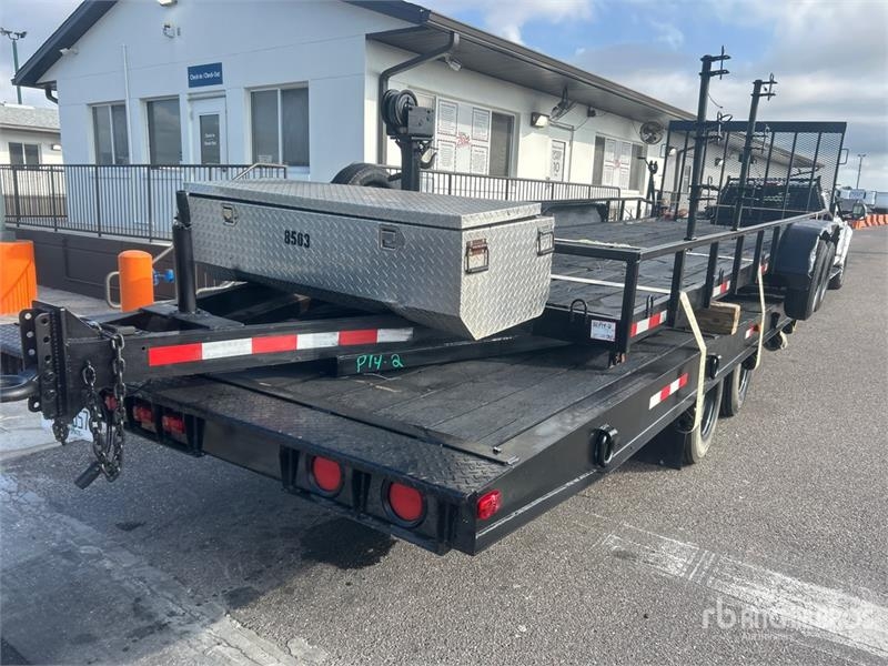 27 ft T/A Utility Trailer