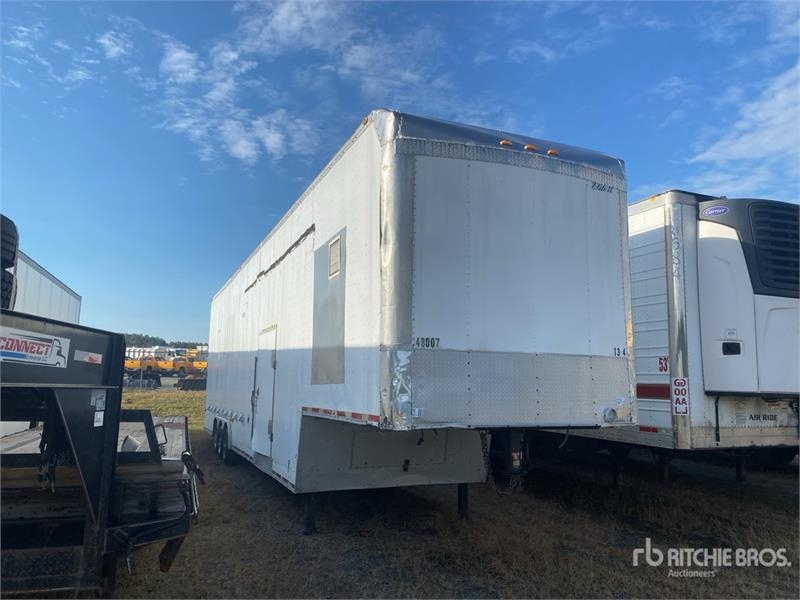 Remorque fourgon 40 ft Tri/A Mobile Laundry Enclosed — occasion 2000