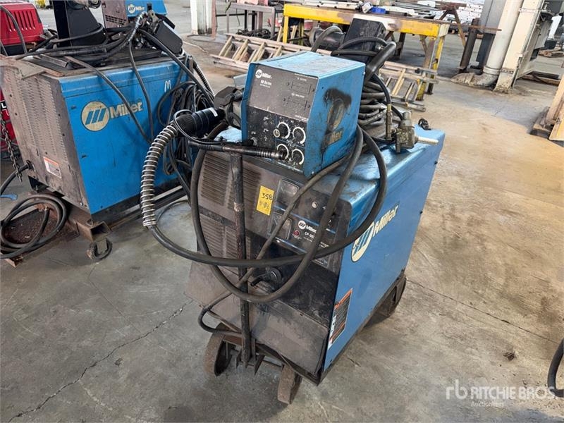 Poste à souder 400 A Mobile Multi-Process Welder — occasion