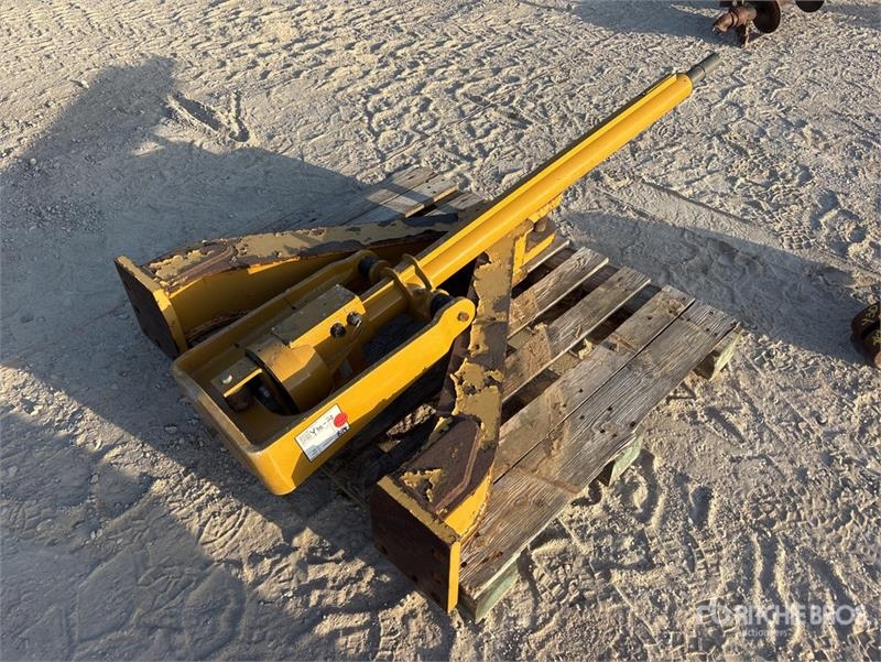 42 in Crawler Tractor Drawbar