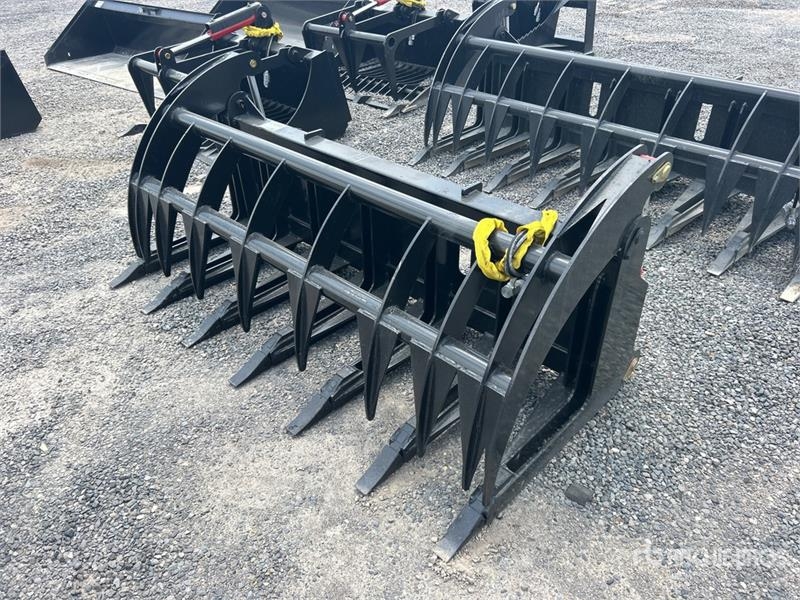 Faneur All-Star 74 in Heavy Duty Skid Steer Root Rake (Un — occasion