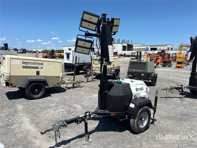 Allmand GR-Series 3 kW Light Tower