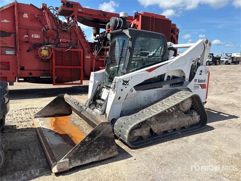 Bobcat T870