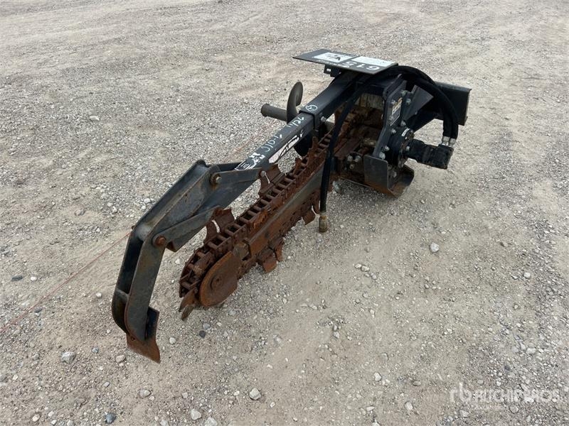 Trancheuse Bradco 615 Mini Skid Steer Trencher — occasion