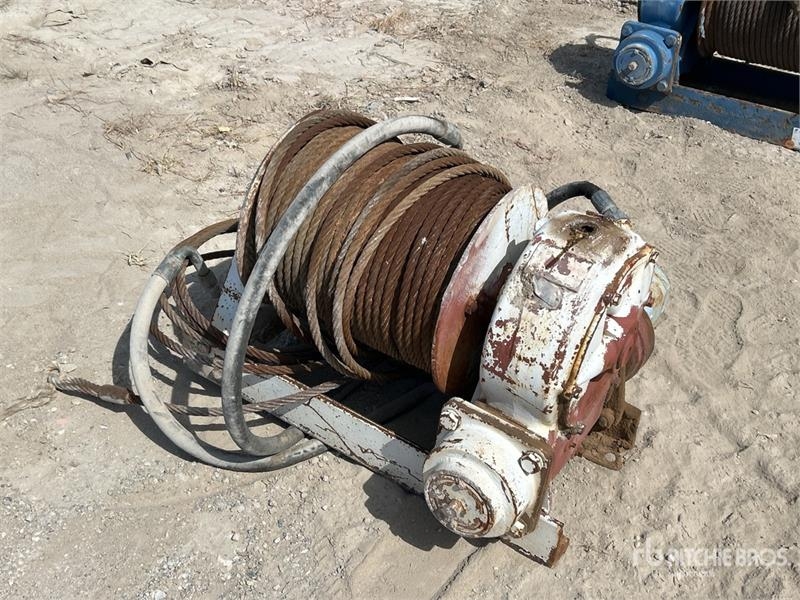Palan et treuil Braden Hydraulic Winch — occasion