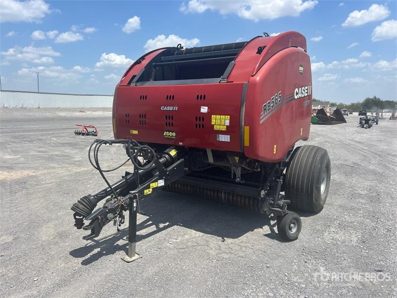 Presse à balles rondes Case IH RB565 — occasion 2022