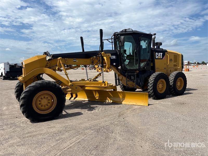 Niveleuse Caterpillar 12M2 VHP Plus — occasion 2014, 8 255 h