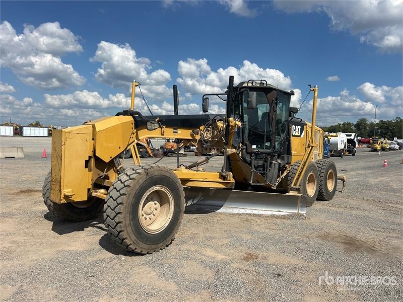 Niveleuse Caterpillar 140M2 VHP — occasion 2013, 12 005 h