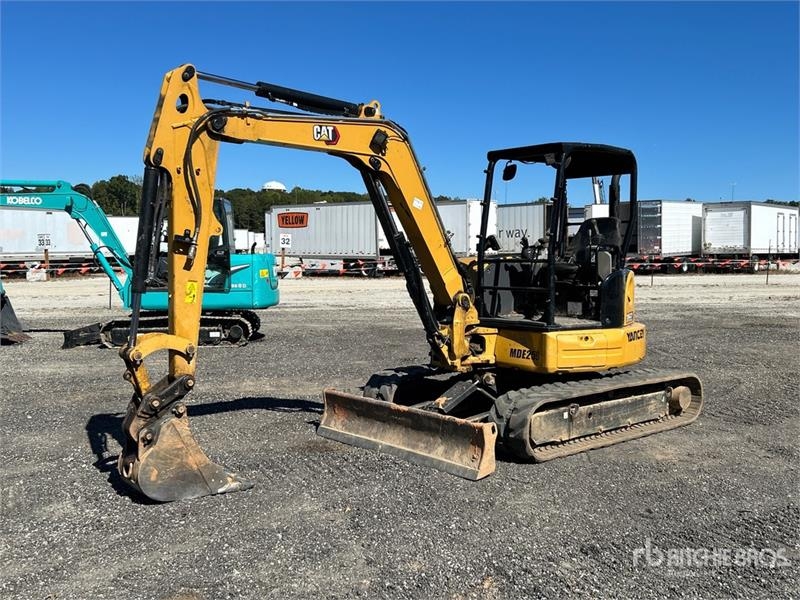 Mini-pelle Caterpillar 305E2 CR Mini — occasion 2021