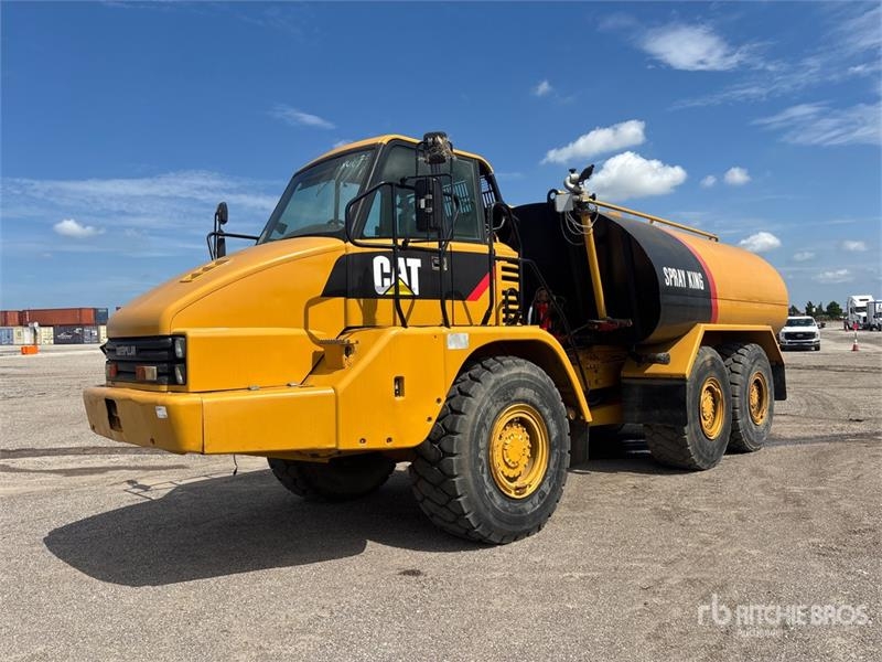 Camion citerne Caterpillar 725 — occasion 2005, 8 555 h