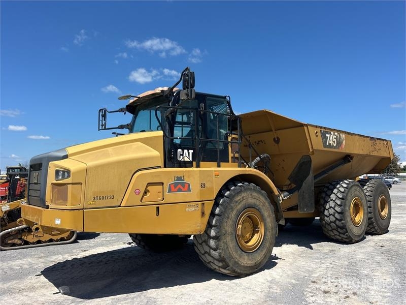 CAT 745