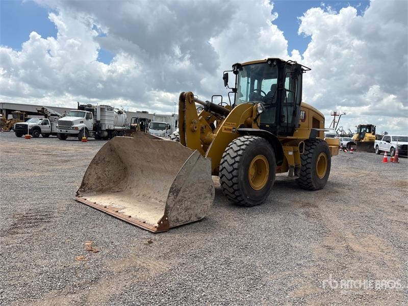 CAT 938M
