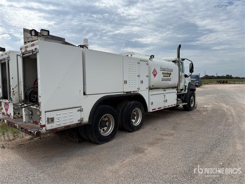 CAT CT660