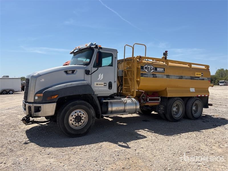 CAT CT660
