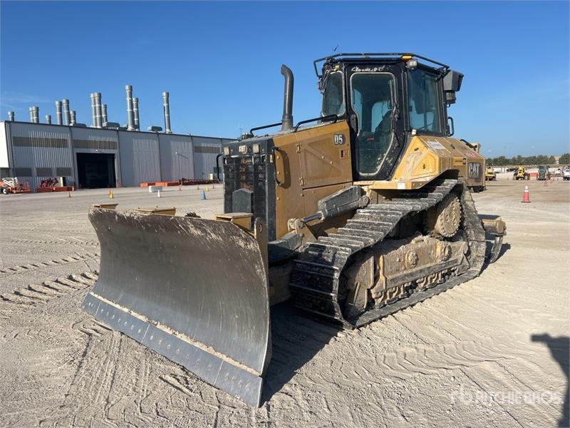 CAT D5