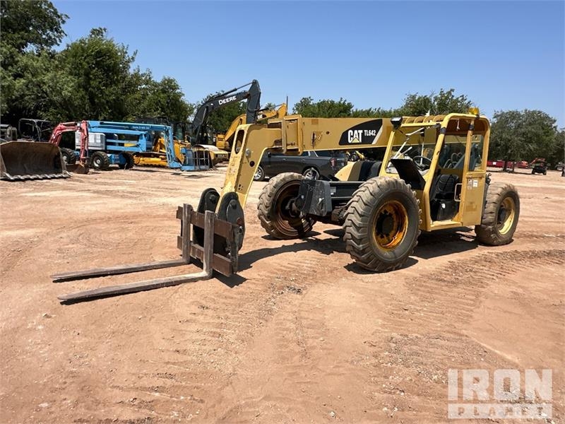 CAT TL642