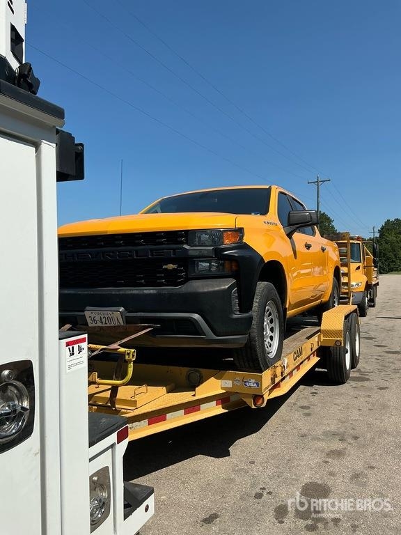 Fourgon utilitaire Chevrolet Silverado 1500 4x4 Crew Cab Pickup — occasion 2020