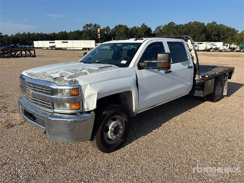 Camion plateau Chevrolet Silverado 3500HD — occasion 2015
