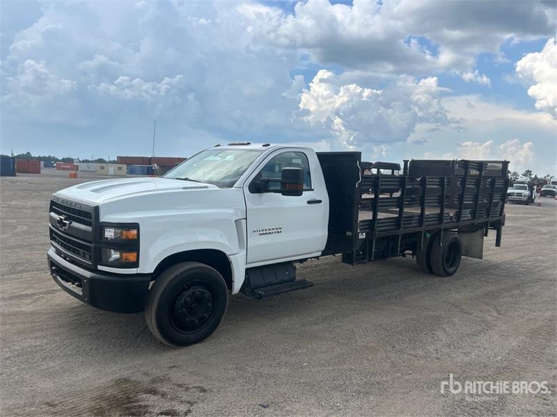 Chevrolet Silverado 5500
