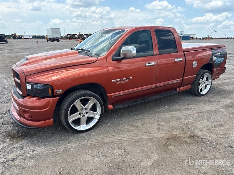 Fourgon utilitaire Dodge Ram 1500 — occasion 2005