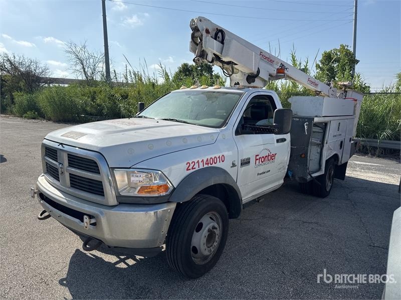 Camion nacelle Dodge Ram 4500 — occasion 2011