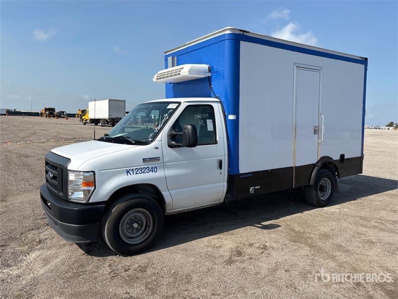 Ford E-350