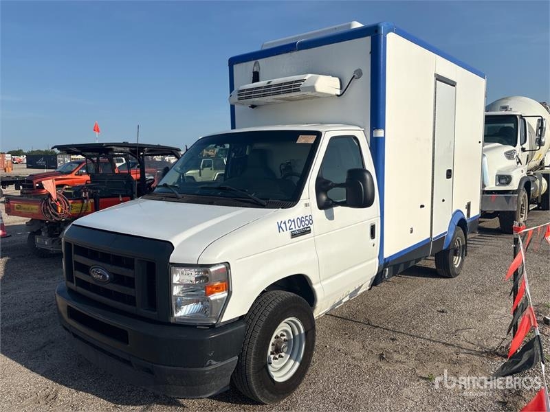Ford E-350