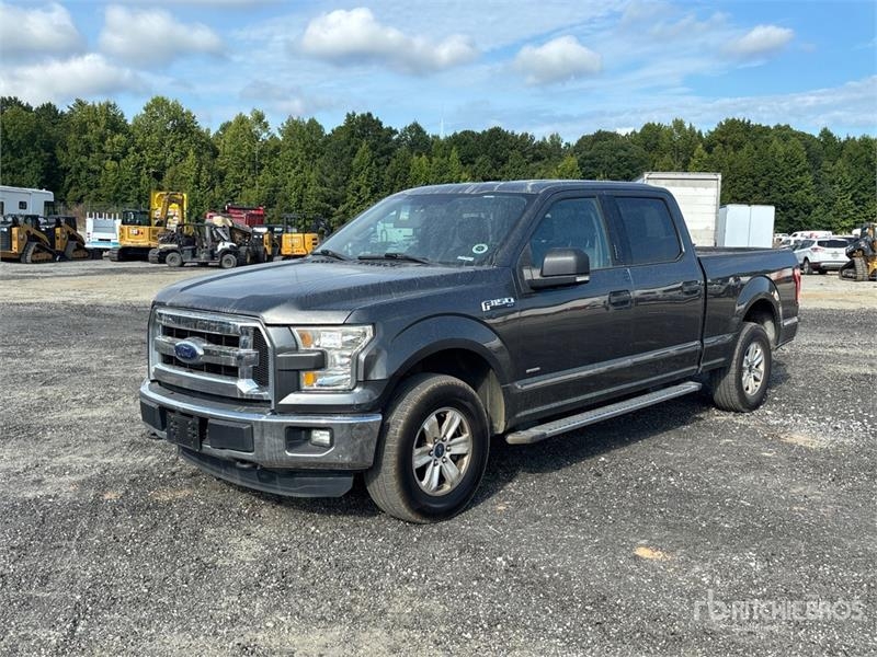 Fourgon utilitaire Ford F-150 4x4 Crew Cab Pickup — occasion 2016