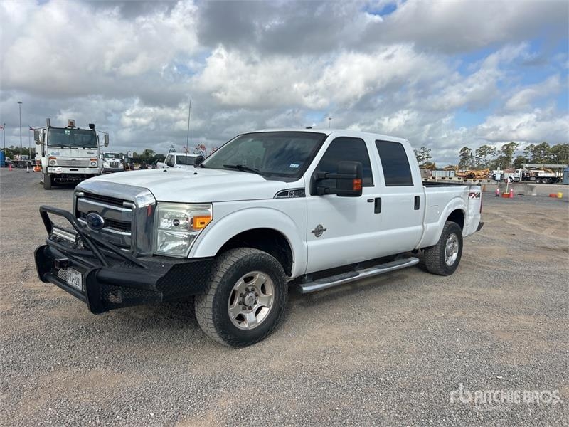 Fourgon utilitaire Ford F-250 — occasion 2015