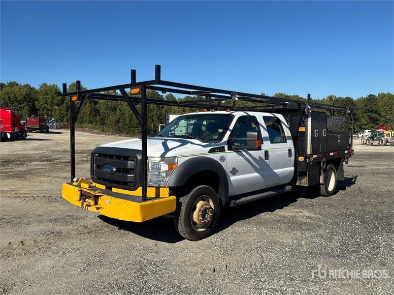 Camion plateau Ford F-450 — occasion 2016