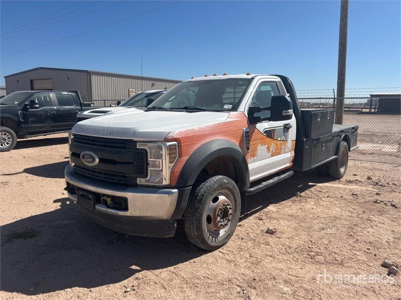 Ford F-550