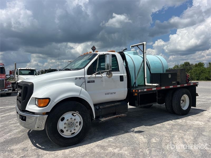 Camion citerne Ford F-650 4x2 Water — occasion 2008