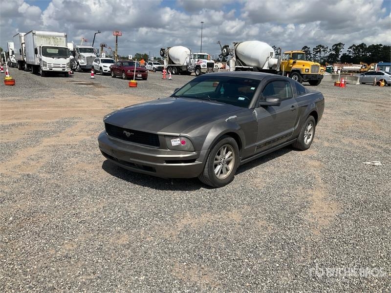 Ford MUSTANG
