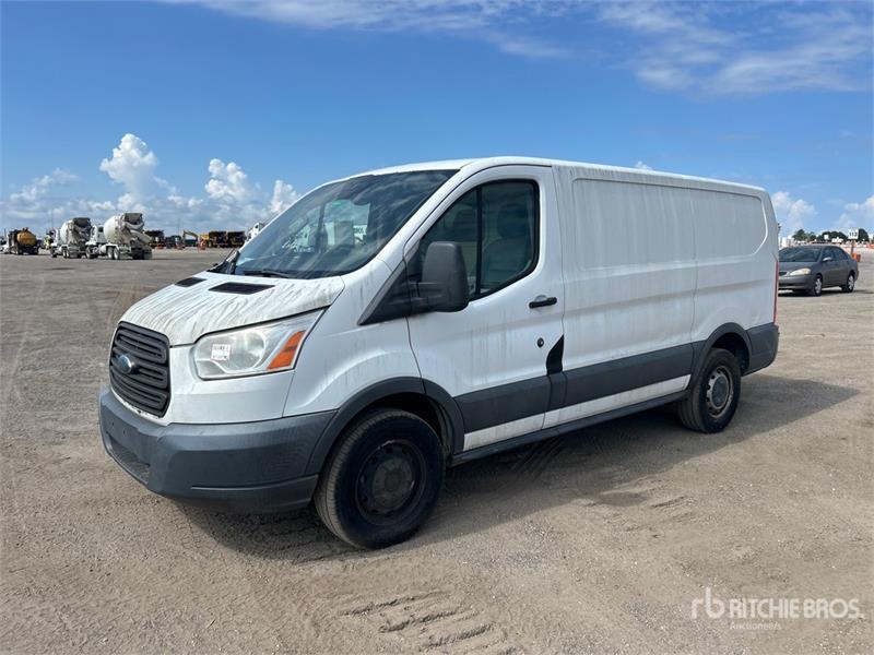 Ford Transit -150