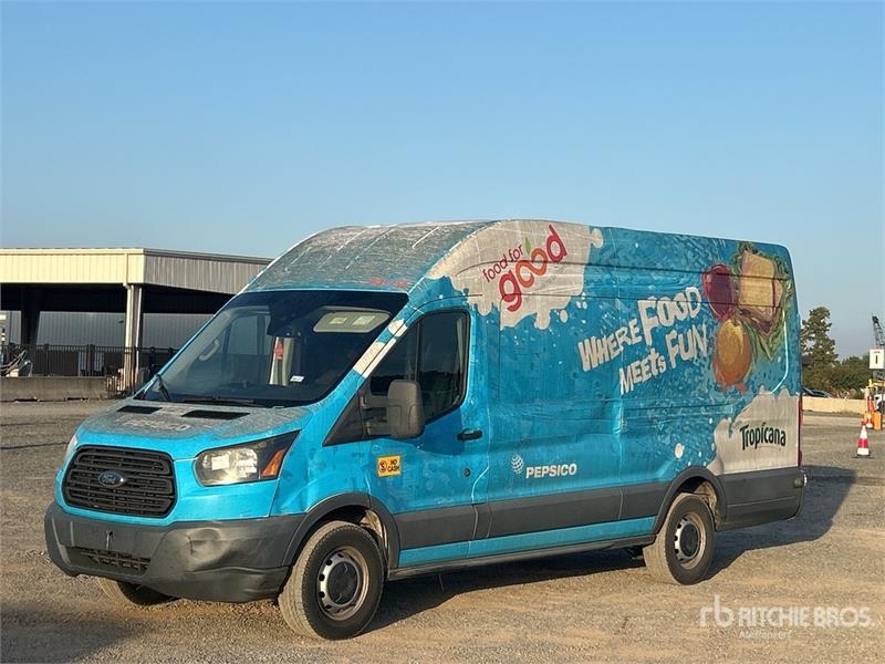 Fourgon utilitaire Ford Transit 250 — occasion 2017