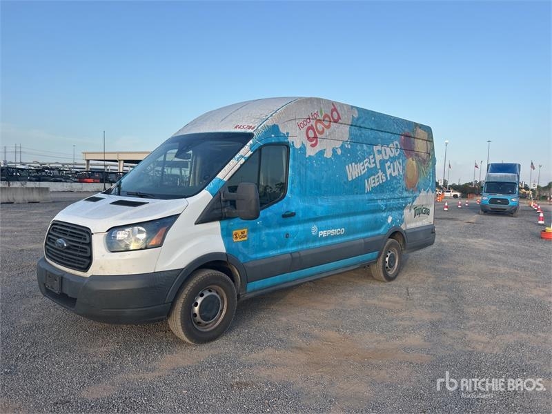 Fourgon utilitaire Ford Transit 250 — occasion 2017