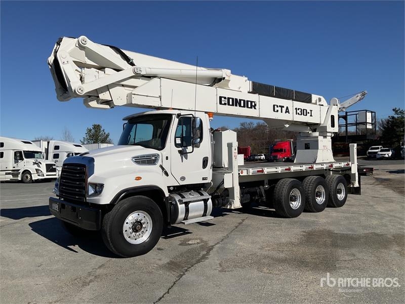 Freightliner 114SD