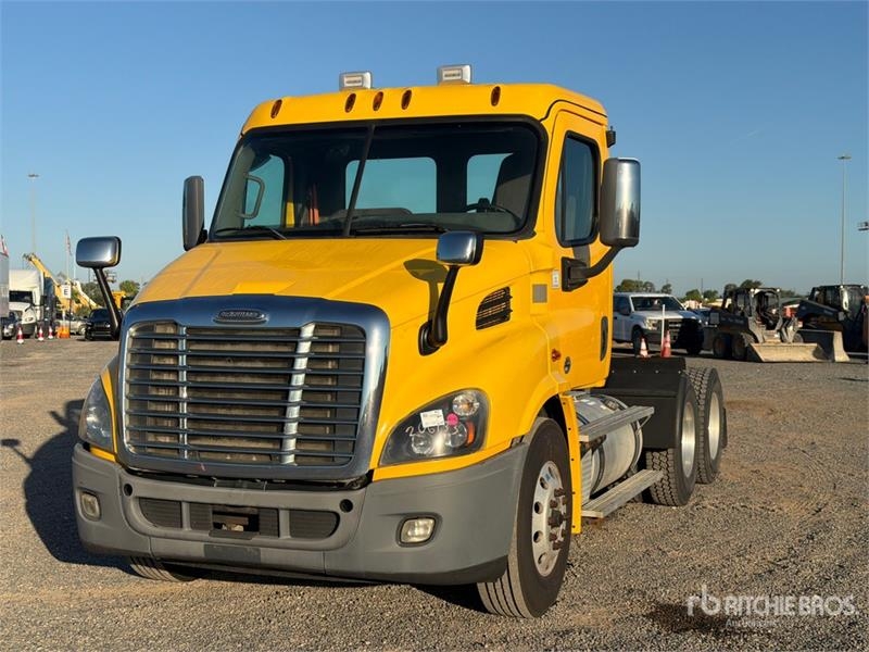 Freightliner Cascadia 113