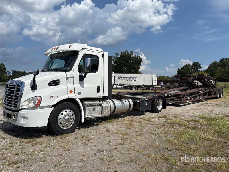 Freightliner Cascadia 113