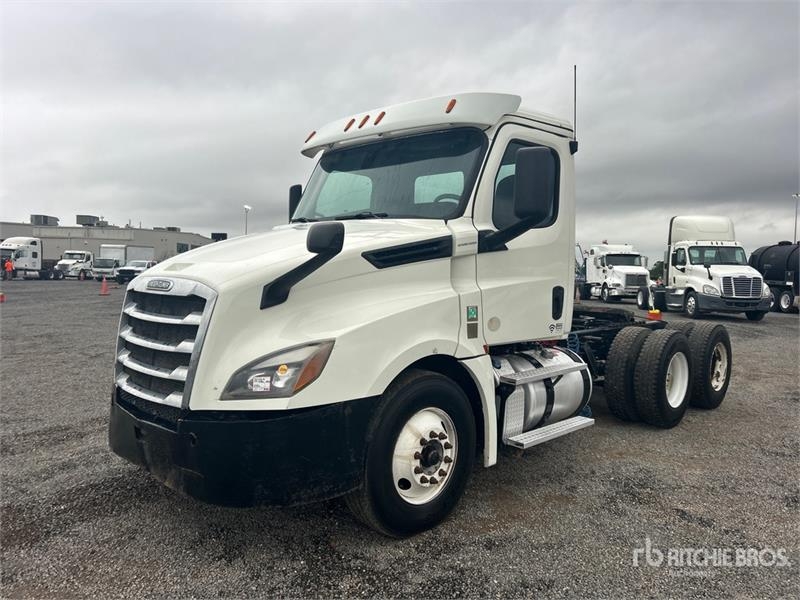 Freightliner Cascadia 126