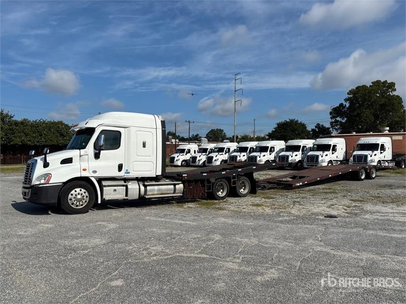 Freightliner Cascadia 113