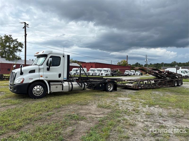 Freightliner Cascadia 113