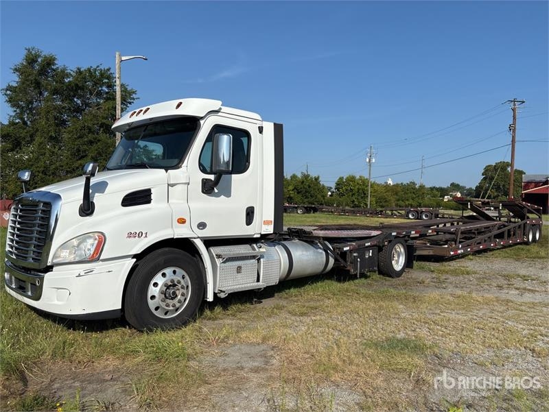Freightliner Cascadia 113