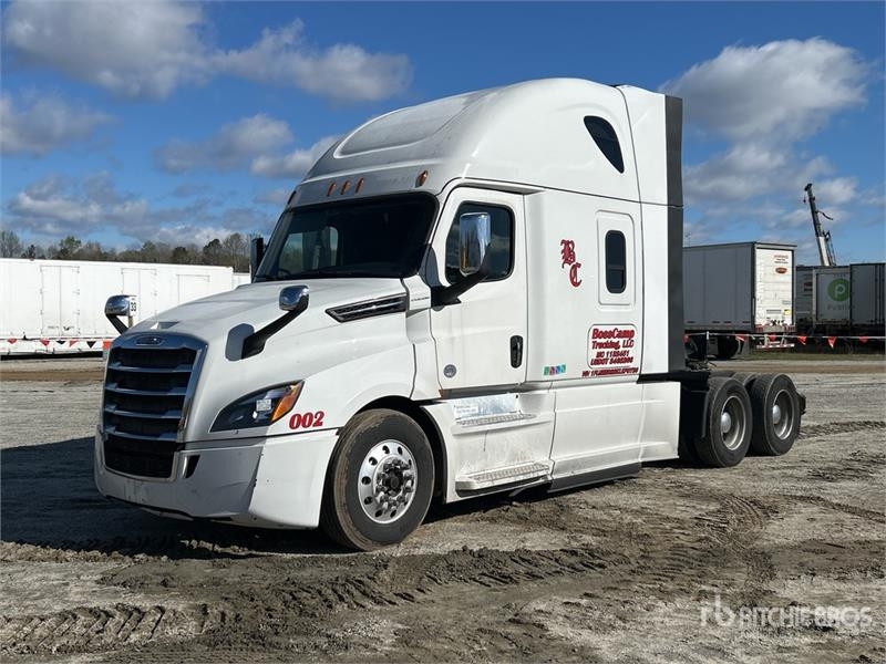 Freightliner Cascadia 126