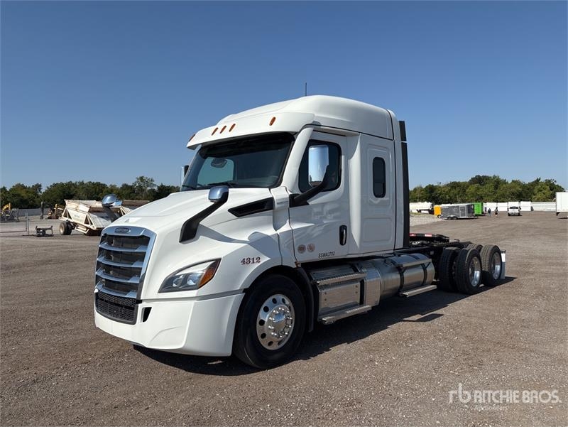 Freightliner Cascadia 116