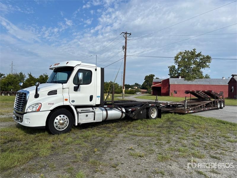 Freightliner Cascadia 113