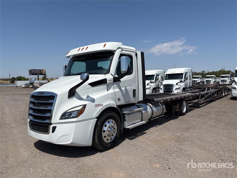 Freightliner Cascadia 116