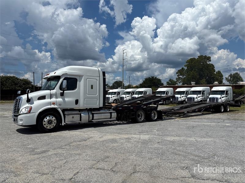 Freightliner Cascadia 113